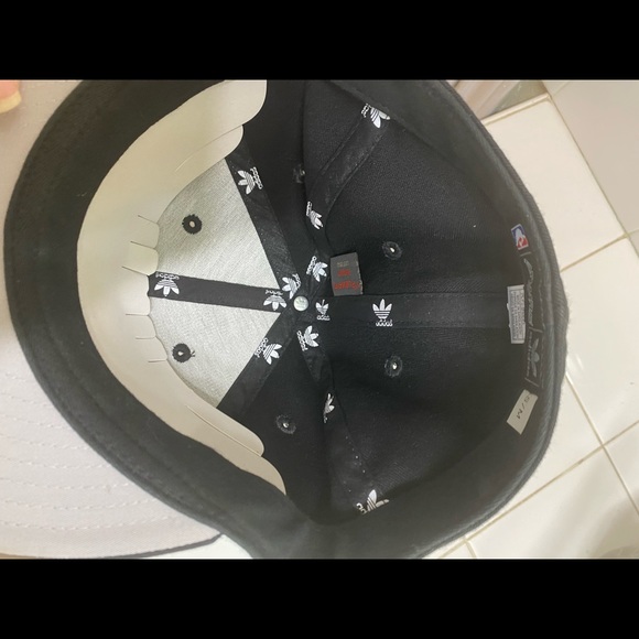 San Antonio Spurs Adidas hat - Picture 4 of 4